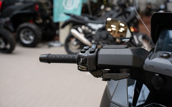 Neufahrzeug Kymco CV3 575i ABS - Bild 9