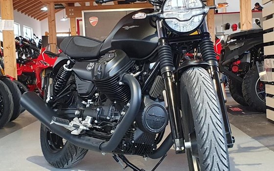 Neufahrzeug Moto Guzzi V7 Stone - Bild 1