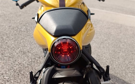 Gebrauchtmotorrad MV Agusta Superveloce 800 - Bild 2