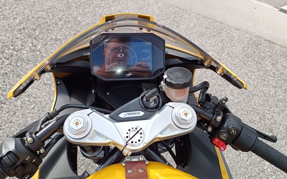 Gebrauchtmotorrad MV Agusta Superveloce 800 - Bild 3