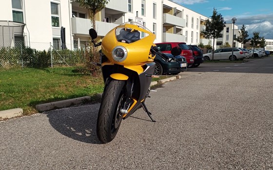 Gebrauchtmotorrad MV Agusta Superveloce 800 - Bild 4