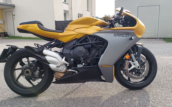 Gebrauchtmotorrad MV Agusta Superveloce 800 - Bild 9