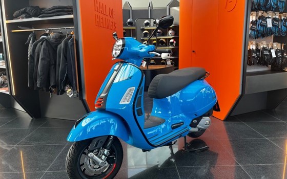 Gebrauchtmotorrad Vespa GTS 125 - Bild 1