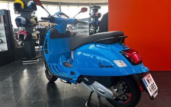 Gebrauchtmotorrad Vespa GTS 125 - Bild 3