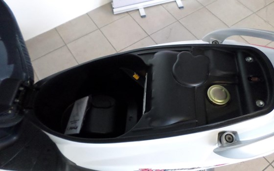 Gebrauchtmotorrad Sym Symphony 125 - Bild 7