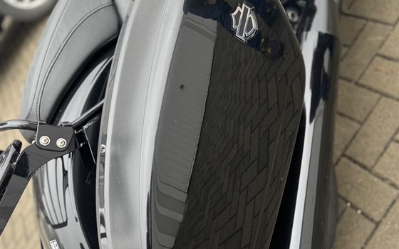 Gebrauchtmotorrad Harley-Davidson Dyna Super Glide Sport FXDX - Bild 7