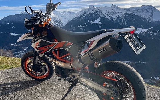Gebrauchtmotorrad KTM 690 SMC R - Bild 1