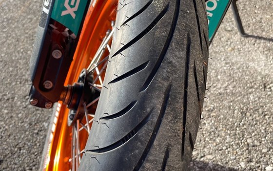 Gebrauchtmotorrad KTM 690 SMC R - Bild 5