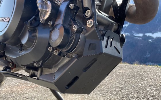 Gebrauchtmotorrad KTM 690 SMC R - Bild 6