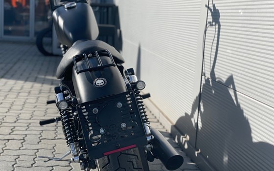 Gebrauchtmotorrad Harley-Davidson Sportster XL 883 N Iron - Bild 4