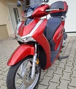 Gebrauchtmotorrad Honda SH150i - Bild 1