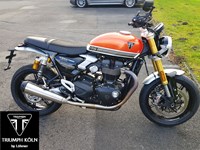 Gebrauchtmotorrad Triumph Speed Twin 1200 RS mit neuem Reifensatz