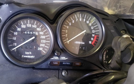 Gebrauchtmotorrad Kawasaki ZZR 500 - Bild 3