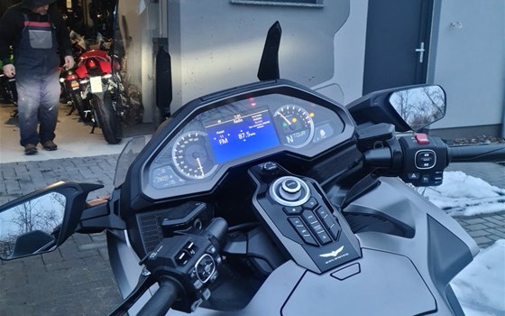 Gebrauchtmotorrad Honda GL 1800 Goldwing - Bild 12