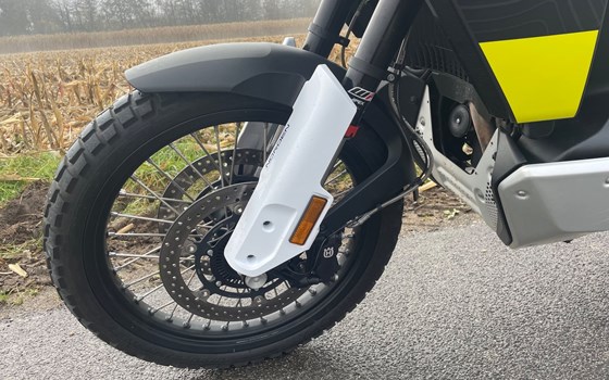 Gebrauchtmotorrad Husqvarna Norden 901 - Bild 6