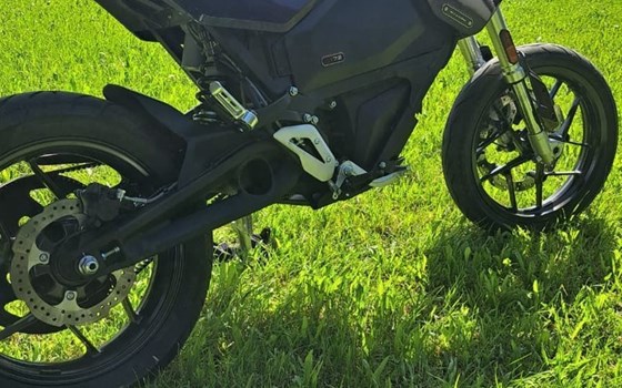 Gebrauchtmotorrad Zero FXE - Bild 11