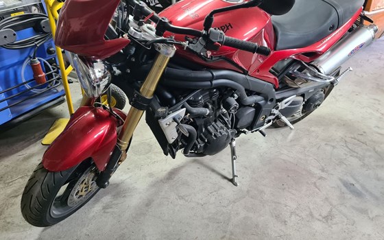 Gebrauchtmotorrad Triumph Speed Triple 1050 - Bild 3