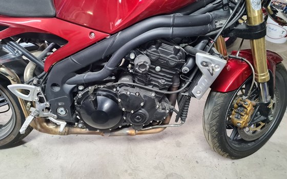 Gebrauchtmotorrad Triumph Speed Triple 1050 - Bild 5