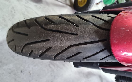 Gebrauchtmotorrad Triumph Speed Triple 1050 - Bild 8