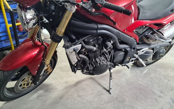 Gebrauchtmotorrad Triumph Speed Triple 1050 - Bild 9