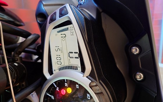 Gebrauchtmotorrad Triumph Street Triple 675 R - Bild 6