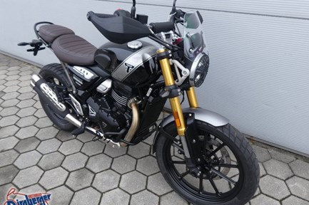 Triumph Scrambler 400 X