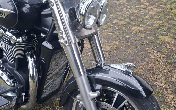Gebrauchtmotorrad Triumph Thunderbird Commander - Bild 4