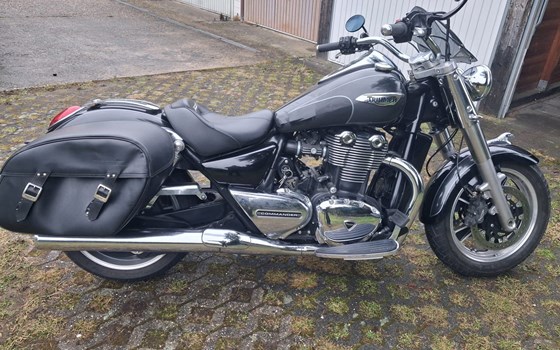 Gebrauchtmotorrad Triumph Thunderbird Commander - Bild 5