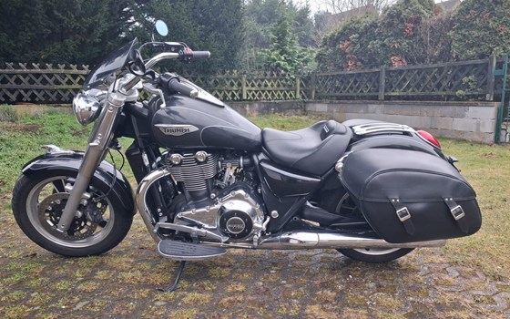 Gebrauchtmotorrad Triumph Thunderbird Commander - Bild 7