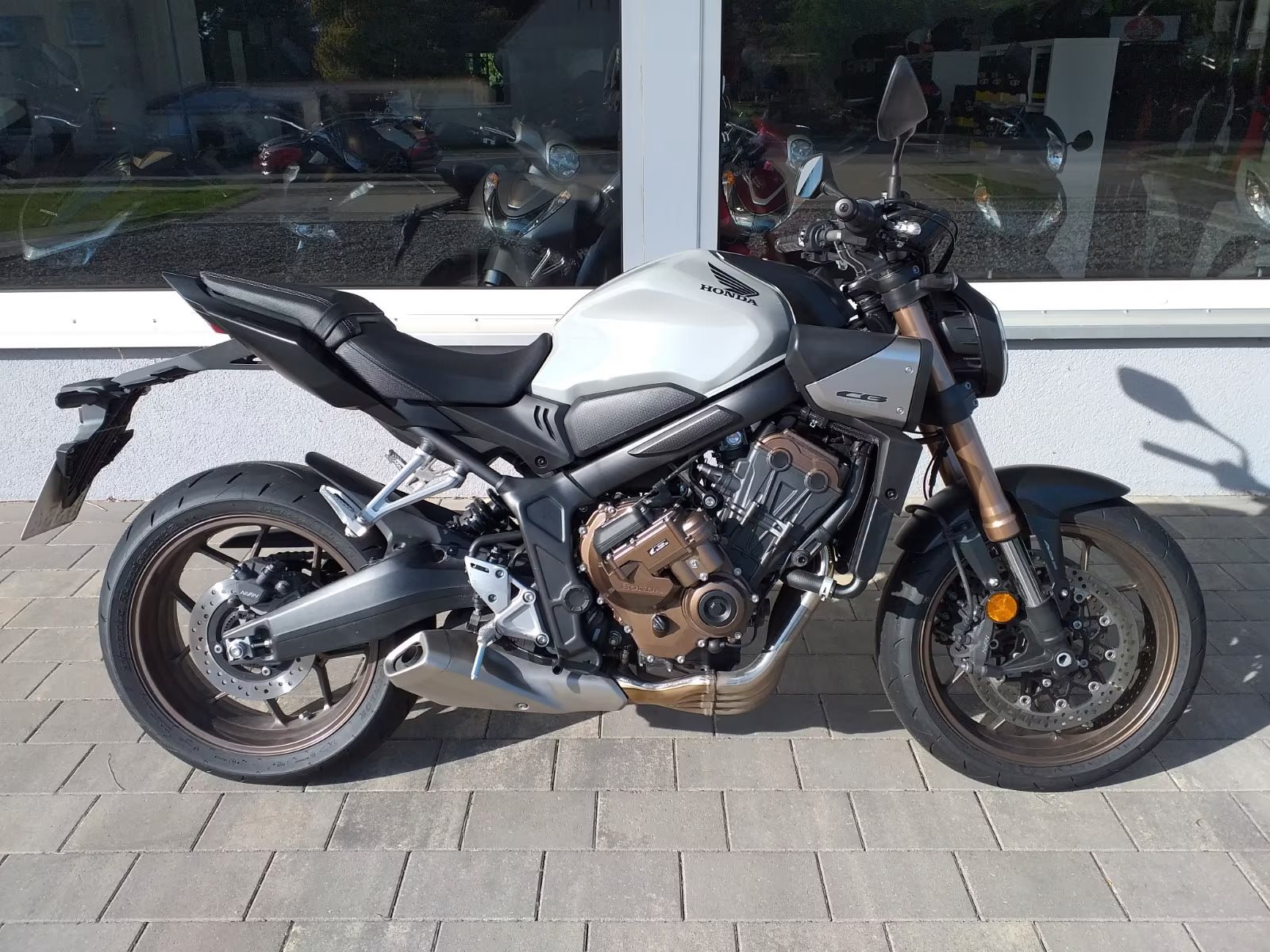 Honda CBR650R E-Clutch