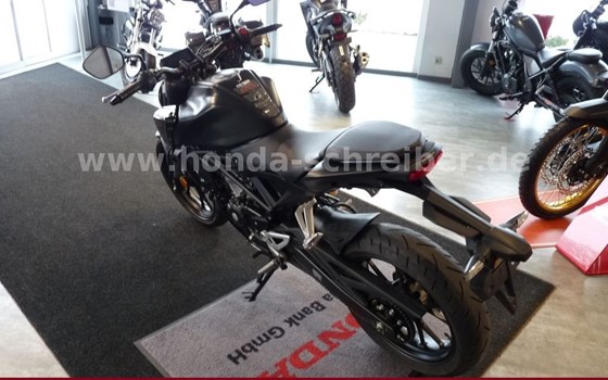 Gebrauchtmotorrad Honda CB125R - Bild 4