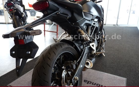 Gebrauchtmotorrad Honda CB125R - Bild 8