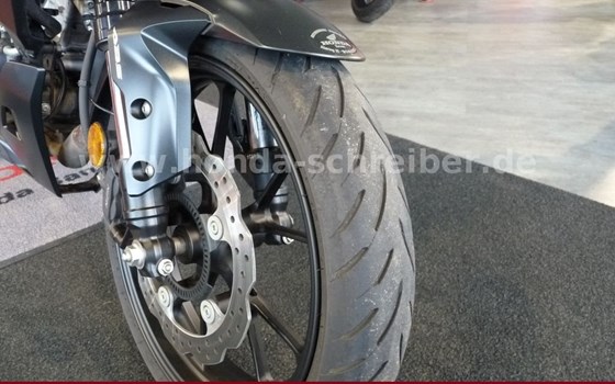 Gebrauchtmotorrad Honda CB125R - Bild 9