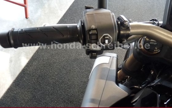 Gebrauchtmotorrad Honda CB650R - Bild 6