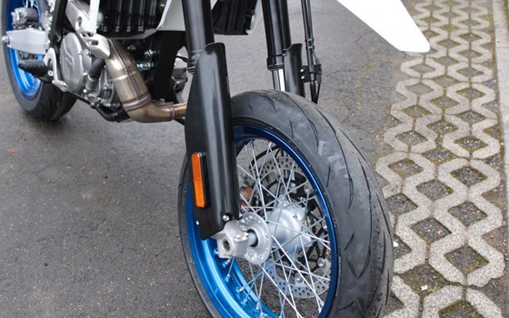 Neufahrzeug Suzuki DR-Z4SM - Bild 10