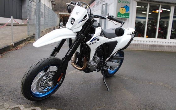 Neufahrzeug Suzuki DR-Z4SM - Bild 2