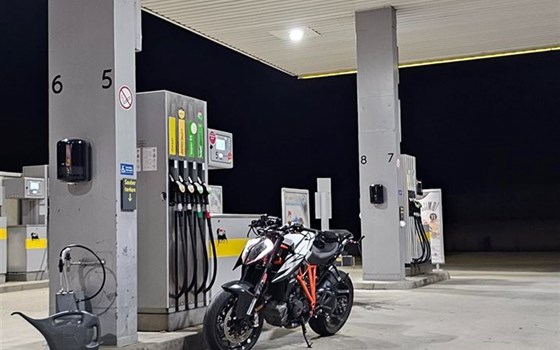 Gebrauchtmotorrad KTM 1290 Super Duke R - Bild 4