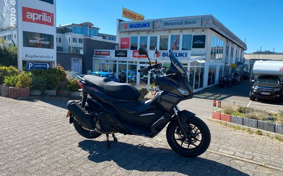 Neufahrzeug Aprilia SR GT 125 - Bild 9