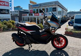 Neumotorrad Aprilia SR GT Sport 125