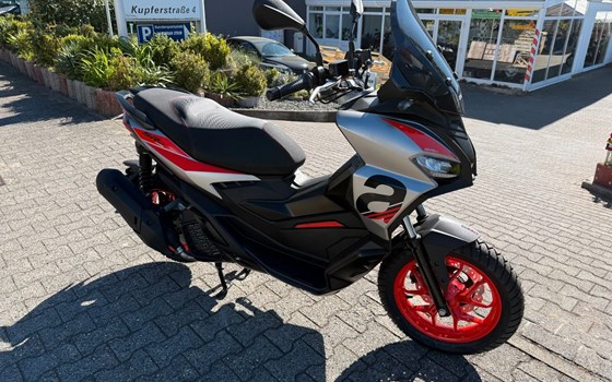 Neufahrzeug Aprilia SR GT Sport 125 - Bild 22