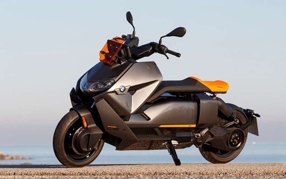 Gebrauchtmotorrad BMW CE 04 - Bild 1