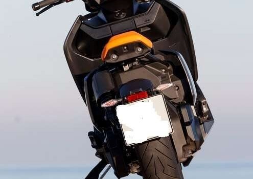 Gebrauchtmotorrad BMW CE 04 - Bild 2