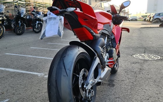 Gebrauchtmotorrad Ducati Panigale V4 - Bild 4