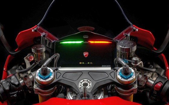 Gebrauchtmotorrad Ducati Panigale V4 S - Bild 9