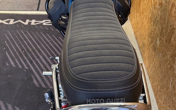 Gebrauchtmotorrad Moto Guzzi V7 III Special - Bild 16