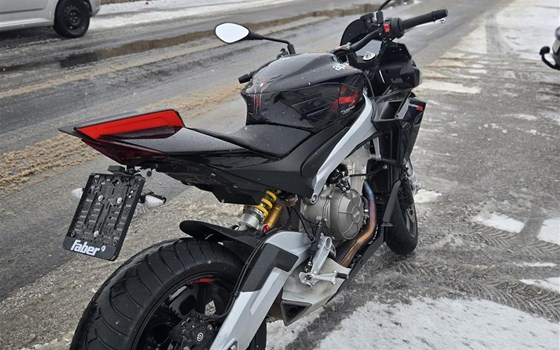 Gebrauchtmotorrad Aprilia Tuono 660 Factory - Bild 3