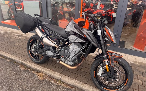 Gebrauchtmotorrad KTM 890 Duke - Bild 1
