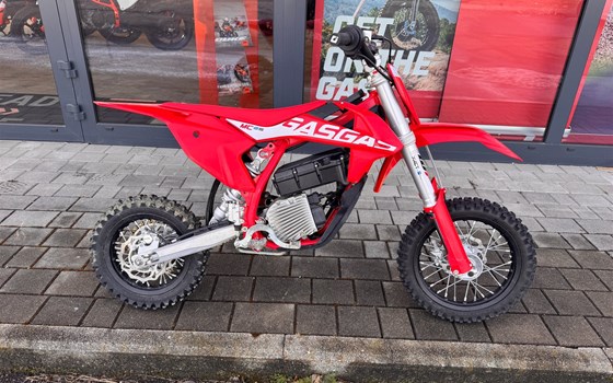 Gebrauchtmotorrad GASGAS MC-E 5 - Bild 2