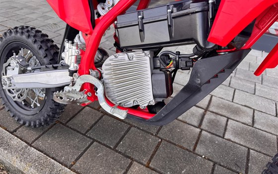 Gebrauchtmotorrad GASGAS MC-E 5 - Bild 7