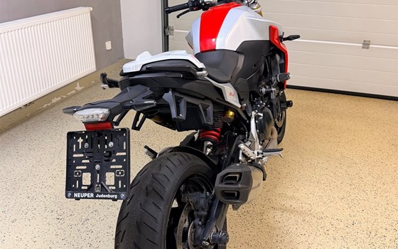 Gebrauchtmotorrad BMW F 900 R - Bild 4